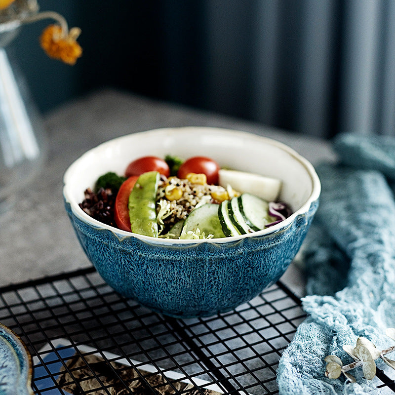 Assiette en céramique à gravure retro