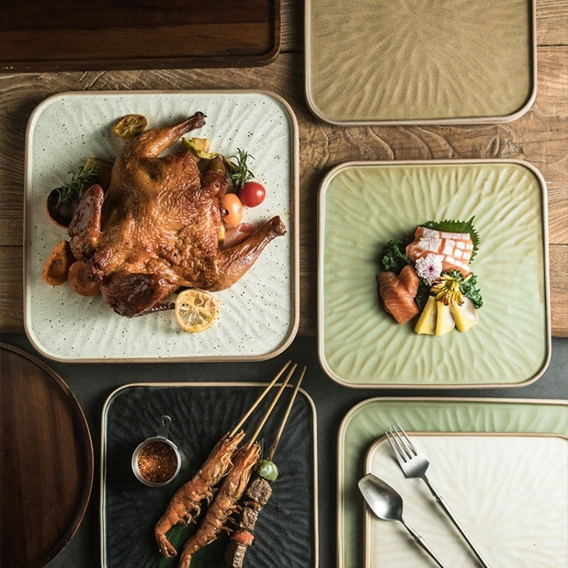 Assiette en céramique carré en relief